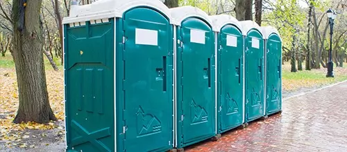 HOW DOES A PORTABLE TOILET WORK?